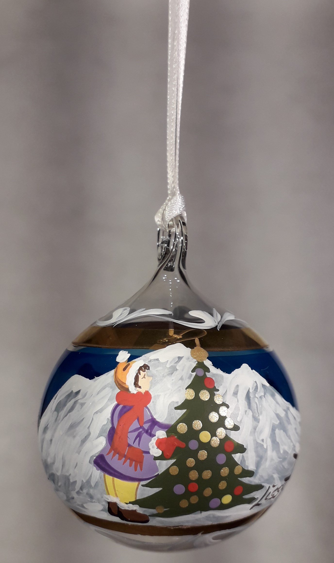 Addobbare l'albero di Natale  blu